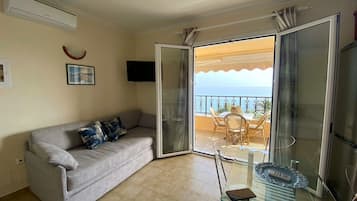 Apartment, 1 Schlafzimmer, Raucher, Balkon | Wohnbereich
