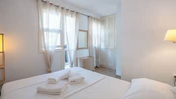 Appartement, 1 chambre, fumeurs, vue jardin | 2 chambres, fer et planche à repasser, draps fournis