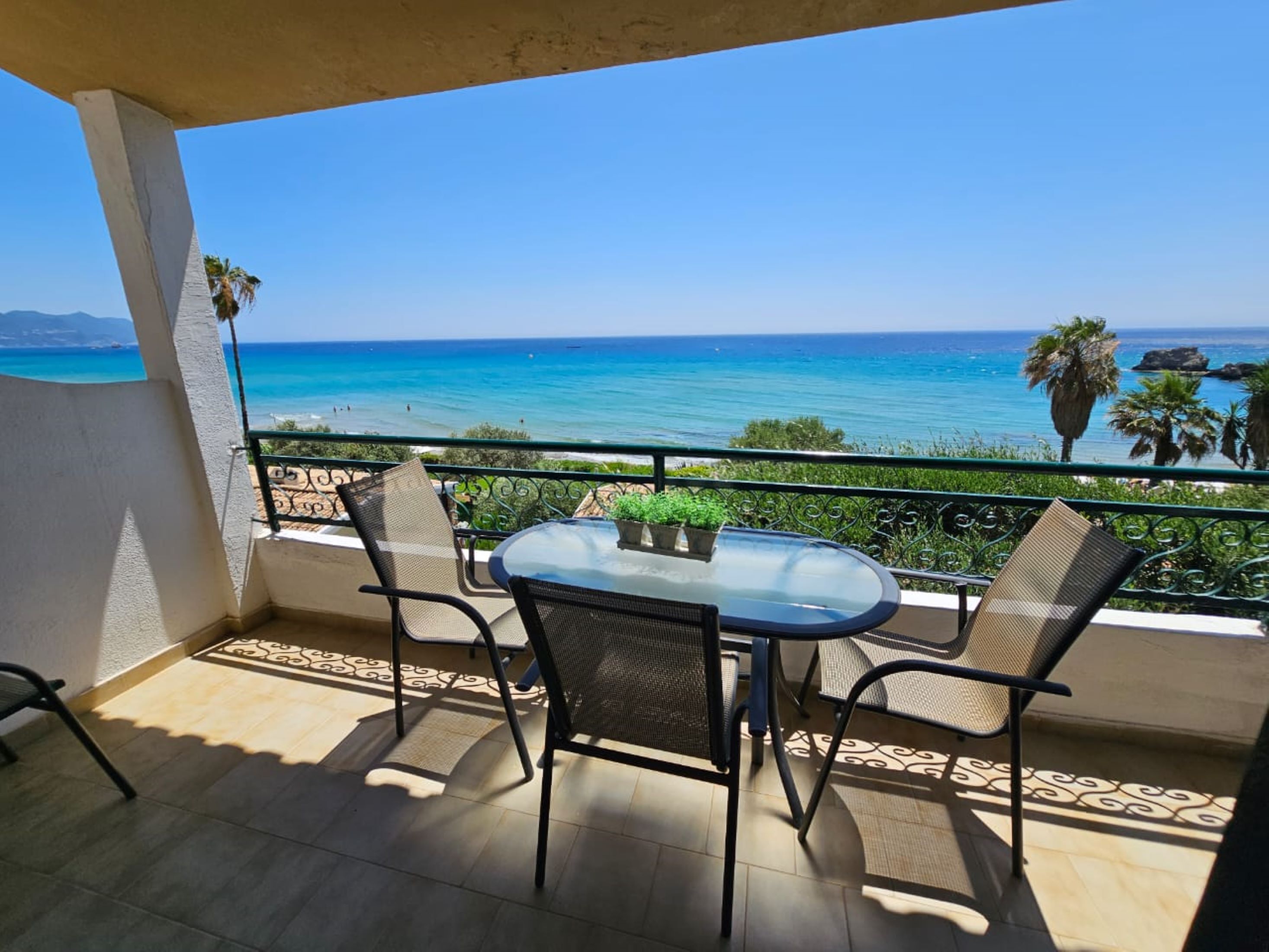 Departamento, 1 habitación, para fumadores, balcón | Restaurante al aire libre