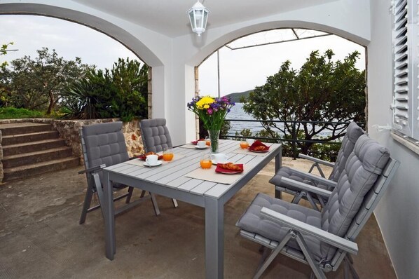 Hus (One Bedroom Apartment with Terrace) | Terrasse/patio