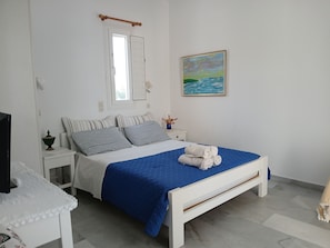 Apartment, 2 Bedrooms, Smoking, Balcony