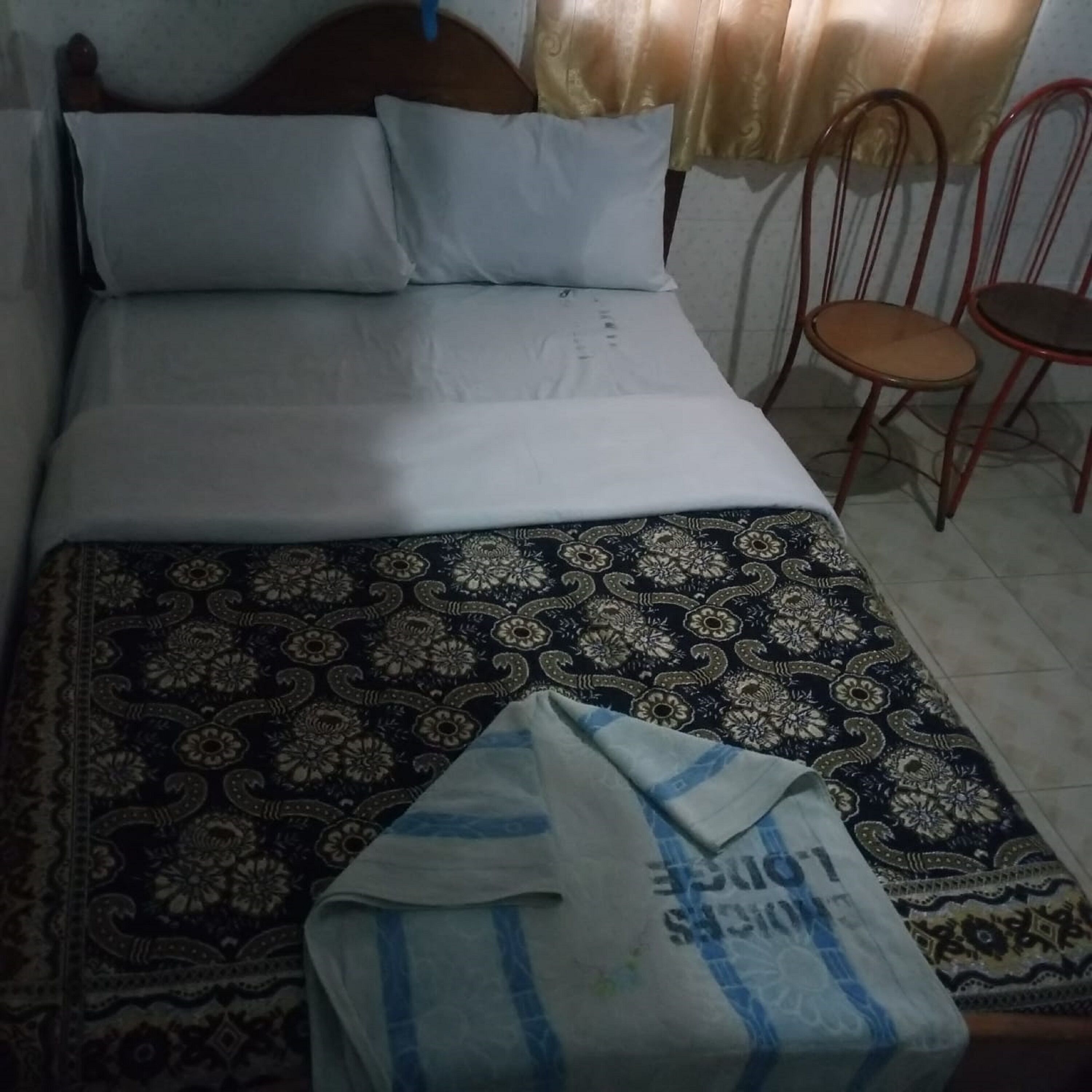 Desk, free WiFi, bed sheets