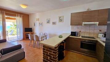 House, 1 Bedroom, Smoking, Terrace | Interior