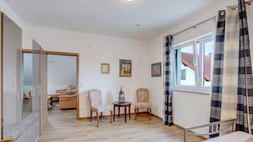 2 habitaciones, tabla de planchar con plancha y wifi gratis