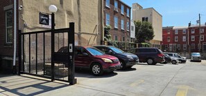 Property grounds - Sosuite | Studio Penthouse w Gym, On-Site Bar (Philadelphia)