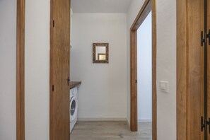 Interior - Air-Conditioned Home "El Duque" In Beautiful Landscape with Pool, Terrace & Wi-Fi (Vejer de la Frontera)