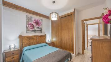 2 Schlafzimmer, Bügeleisen/Bügelbrett, WLAN, Bettwäsche