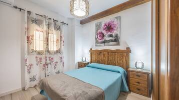 2 Schlafzimmer, Bügeleisen/Bügelbrett, WLAN, Bettwäsche