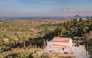 Villa, 3 camere da letto, balcone, vista città | Vista aerea