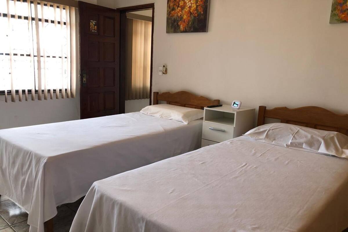 twin room | bed sheets