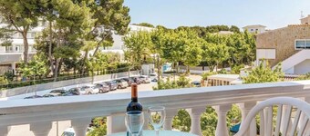 Charming Holiday Apartment "La Cabanya 3D" with Shared Pool, Terrace & Wi-Fi