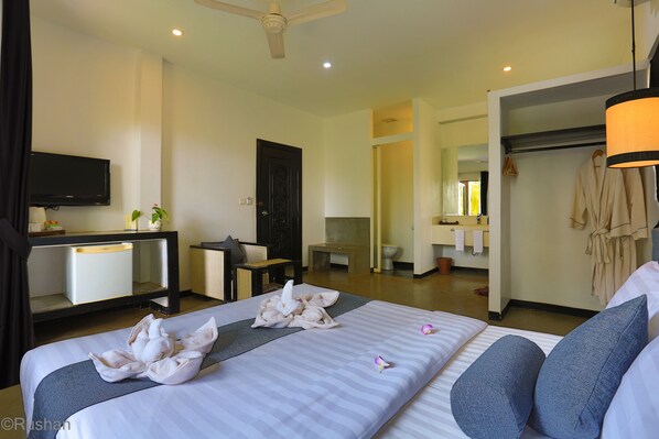 3 عدّة غرف نوم وخدمة الإنترنت