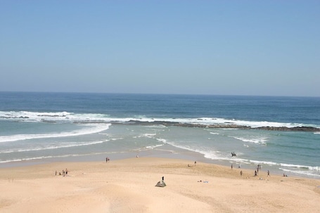Beach nearby, 2 beach bars