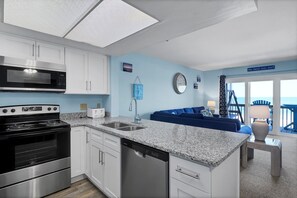 Fridge, microwave, oven, stovetop - "Peace of Paradise" - Direct Oceanfront, Amazing Views! (Surf City)