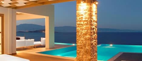 Vil·la, 4 dormitoris, fumadors, piscina privada | Exterior