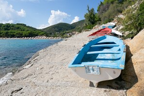 Beach nearby - Apartment "Simona Vista Mare" near the Beach with Terrace, Air Conditioning and Wi-Fi (Fetovaia)