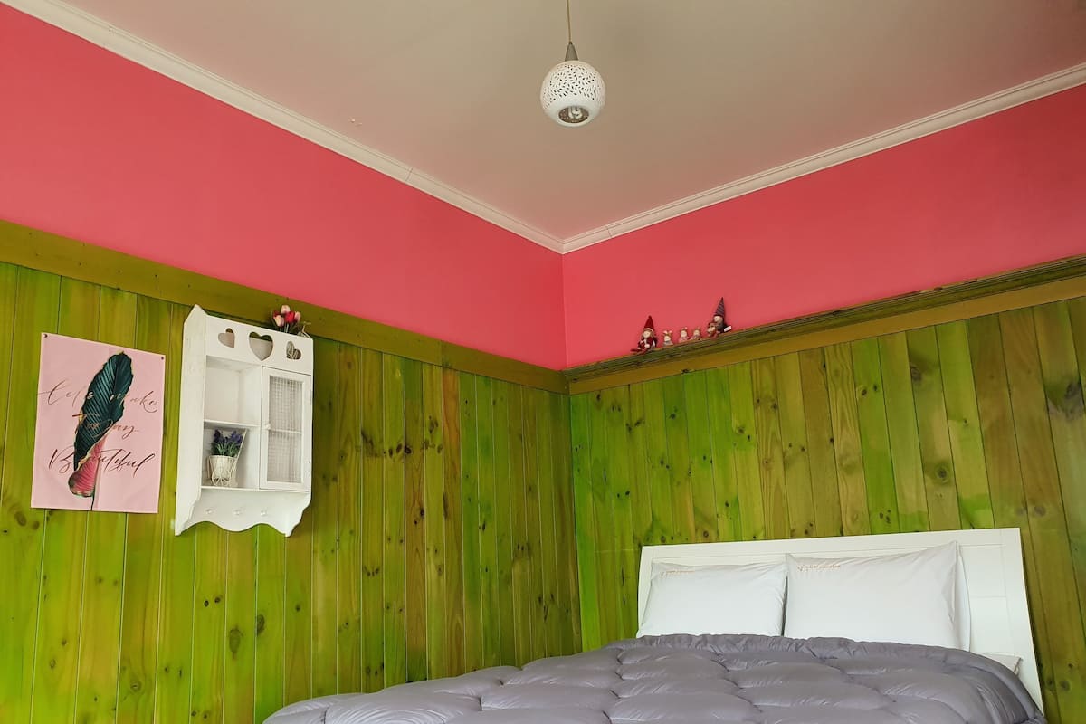 Condo, 1 Double Bed (Rosemary) | WiFi (free), individually decorated