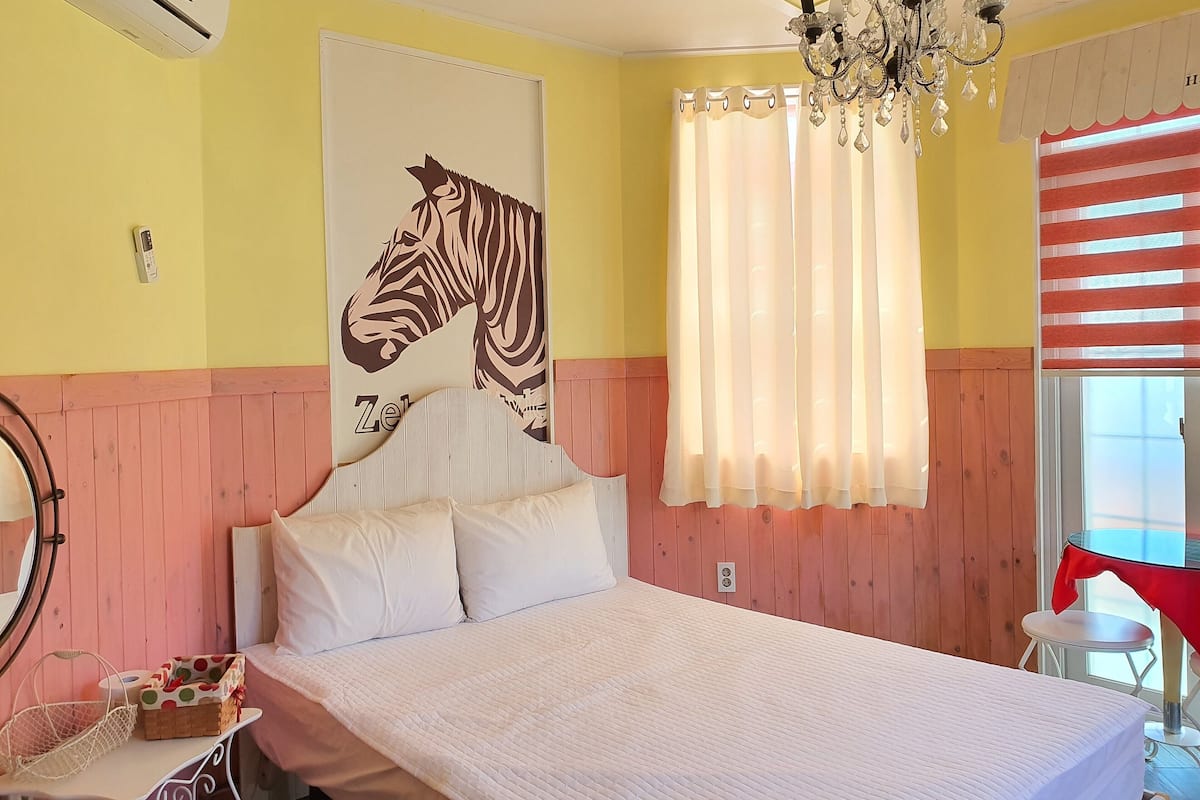 Condo, 1 Double Bed (Peony) | WiFi (free), individually decorated