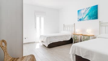 3 dormitorios, tabla de planchar con plancha, wifi gratis y ropa de cama