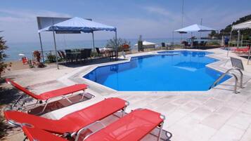 Apartment, 2 Schlafzimmer, Raucher, Balkon | Pool | Außenpool