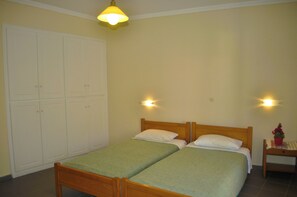Apartment, 1 Bedroom, Smoking, Balcony | 1 bedroom - Holiday Studio Apartments "yannis" on the Beach of Agios Gordios in Corfu (Corfu)