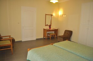 Apartment, 1 Bedroom, Smoking, Balcony | 1 bedroom