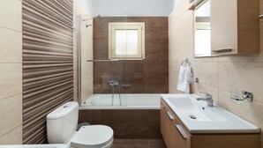 Bathroom amenities - Kolymbia Dreams Maisonettes (Rhodes)