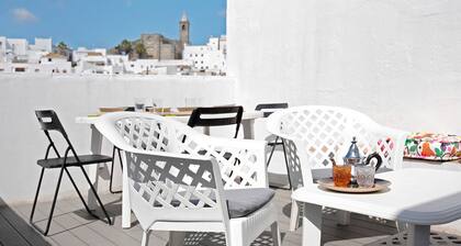 Exclusive apartment with roof terrace in the old town - Precioso apartamento en Vejer con terraza
