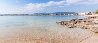 Vacation Home "Sa Casona" in a Rural Area and Near the Beach