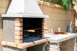 Property grounds - Rustic Home “Las Alas del Sol 2” Close to the Beach with Pool, Garden, Terrace & Wi-Fi (Vejer de la Frontera)