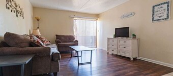 Appartement vivant 2 lit et bain