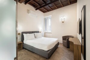Hypo-allergenic bedding, minibar, desk, free WiFi - 19 Steps Trevi (Rome)
