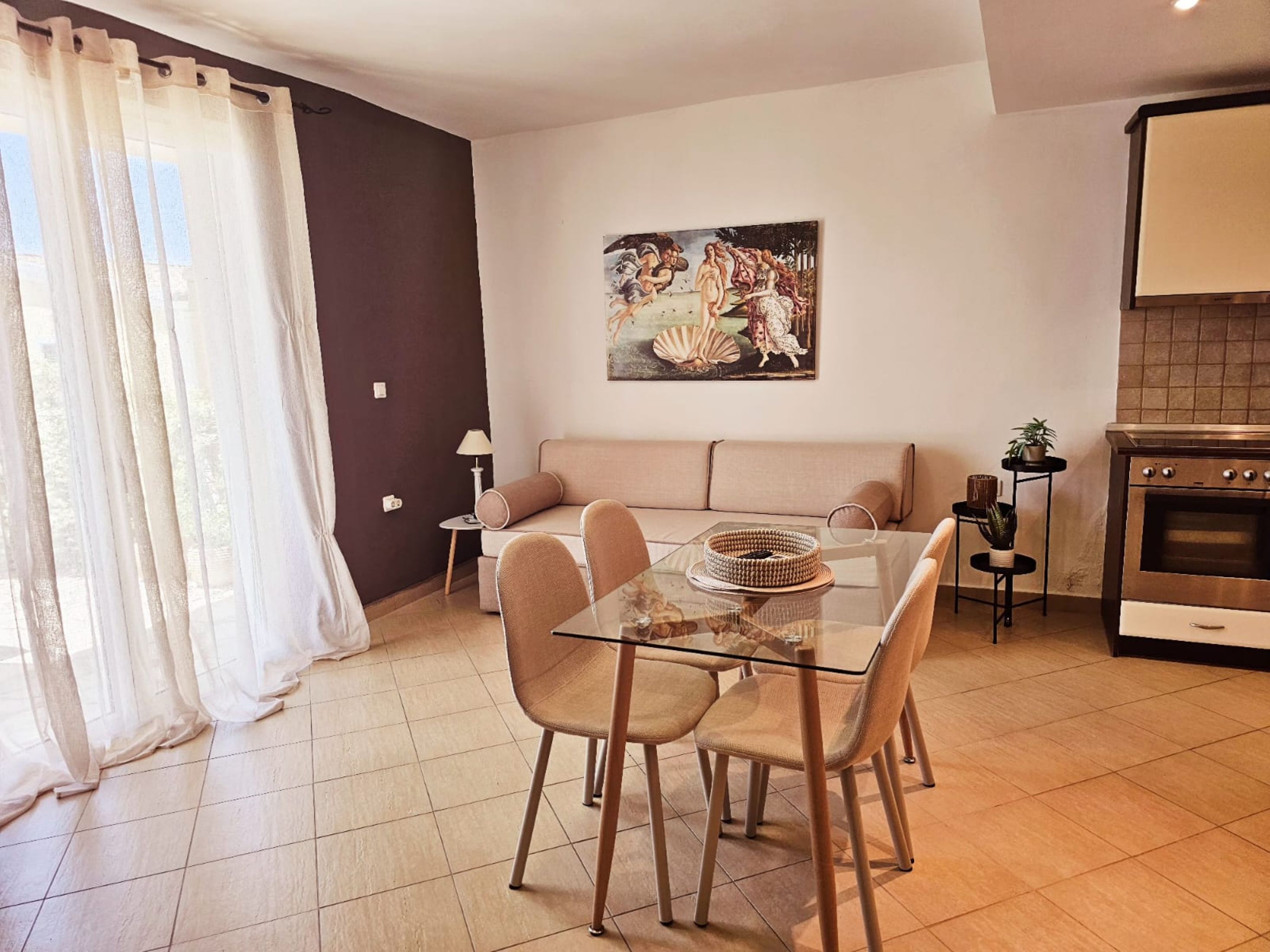 Apartment, 1 Bedroom, Garden View | Dining room