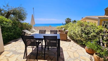 Apartment, 1 Bedroom, Garden View | Outdoor dining