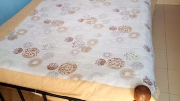 Desk, free WiFi, bed sheets