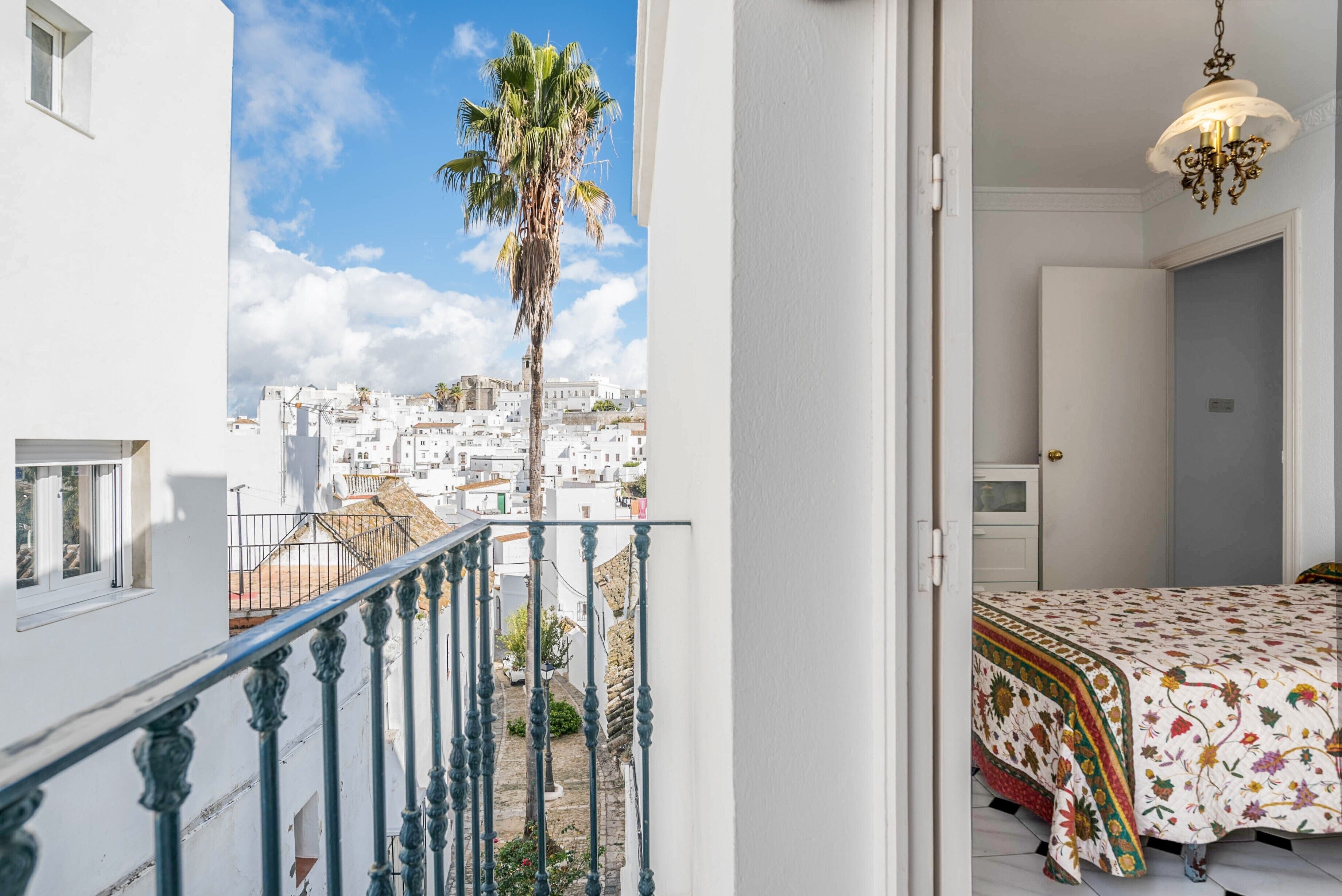 2 chambres, fer et planche à repasser, accès au Wi-Fi (inclus)