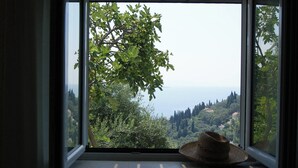 Unclassified image, 4 of 27, button - "aristidis Stone House" (Corfu)