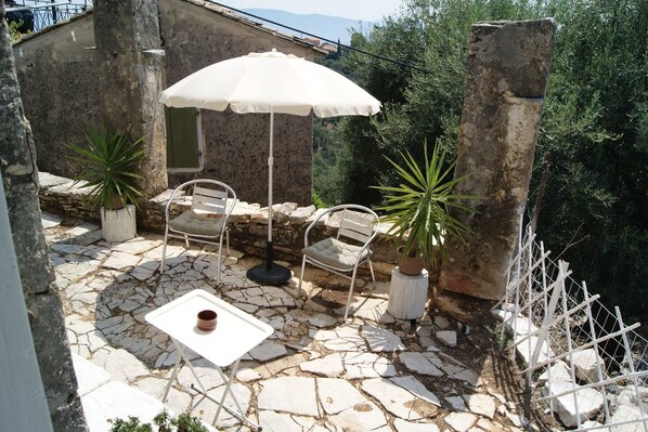 House, 1 Bedroom, Smoking, Balcony | Terrace/patio