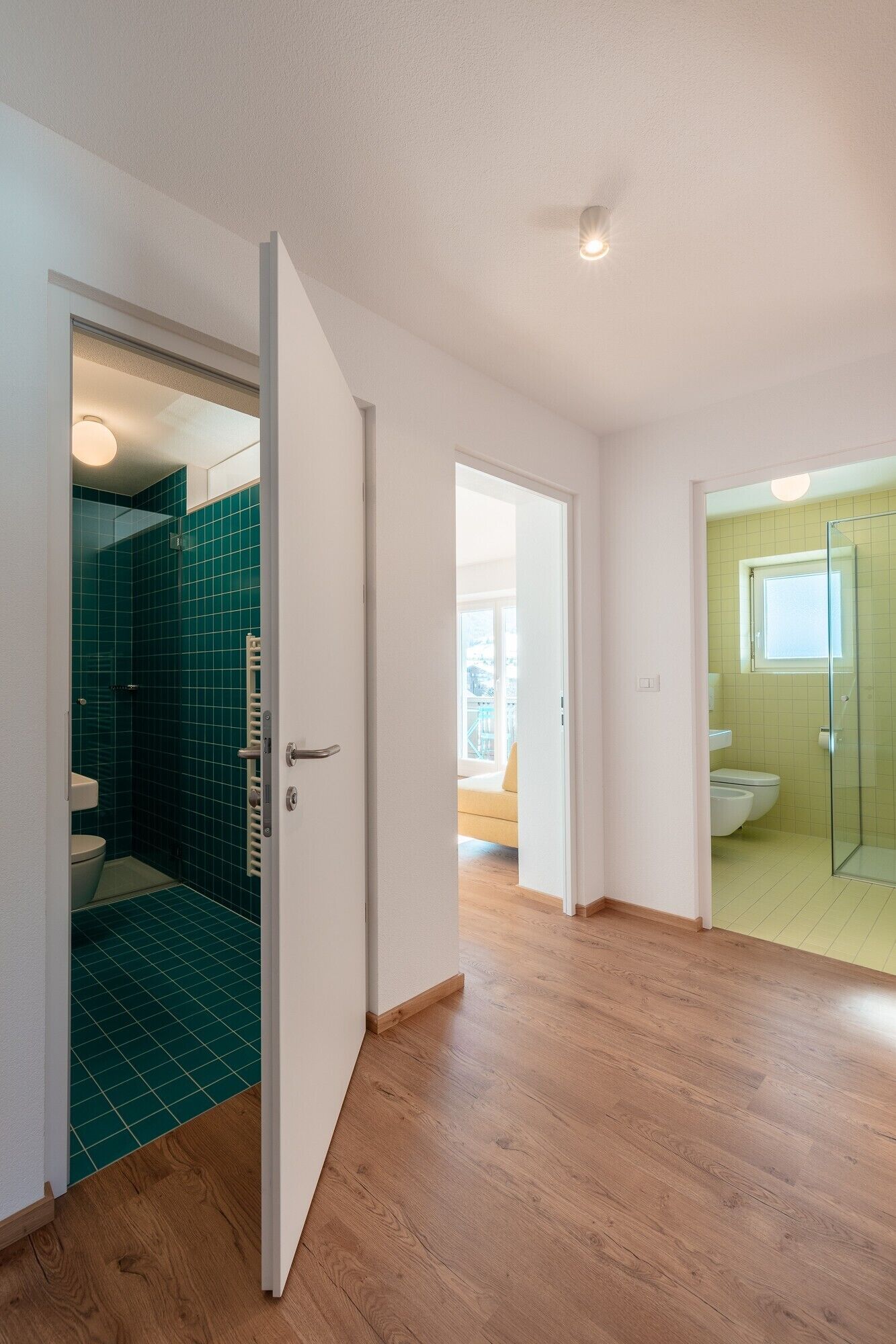 Dusch, hårtork och handdukar