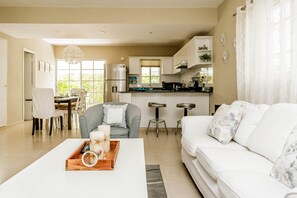 Comfort Villa, 3 Bedrooms | Living area - White Sands Beach (Punta Cana)