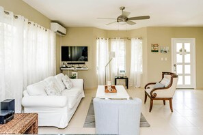 Comfort Villa, 3 Bedrooms | Living area - White Sands Beach (Punta Cana)