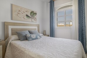 2 makuuhuonetta, silitysrauta/-lauta, ilmainen Wi-Fi, vuodevaatteet