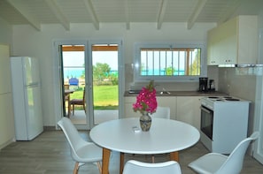 House, 1 Bedroom, Smoking, Patio | Dining