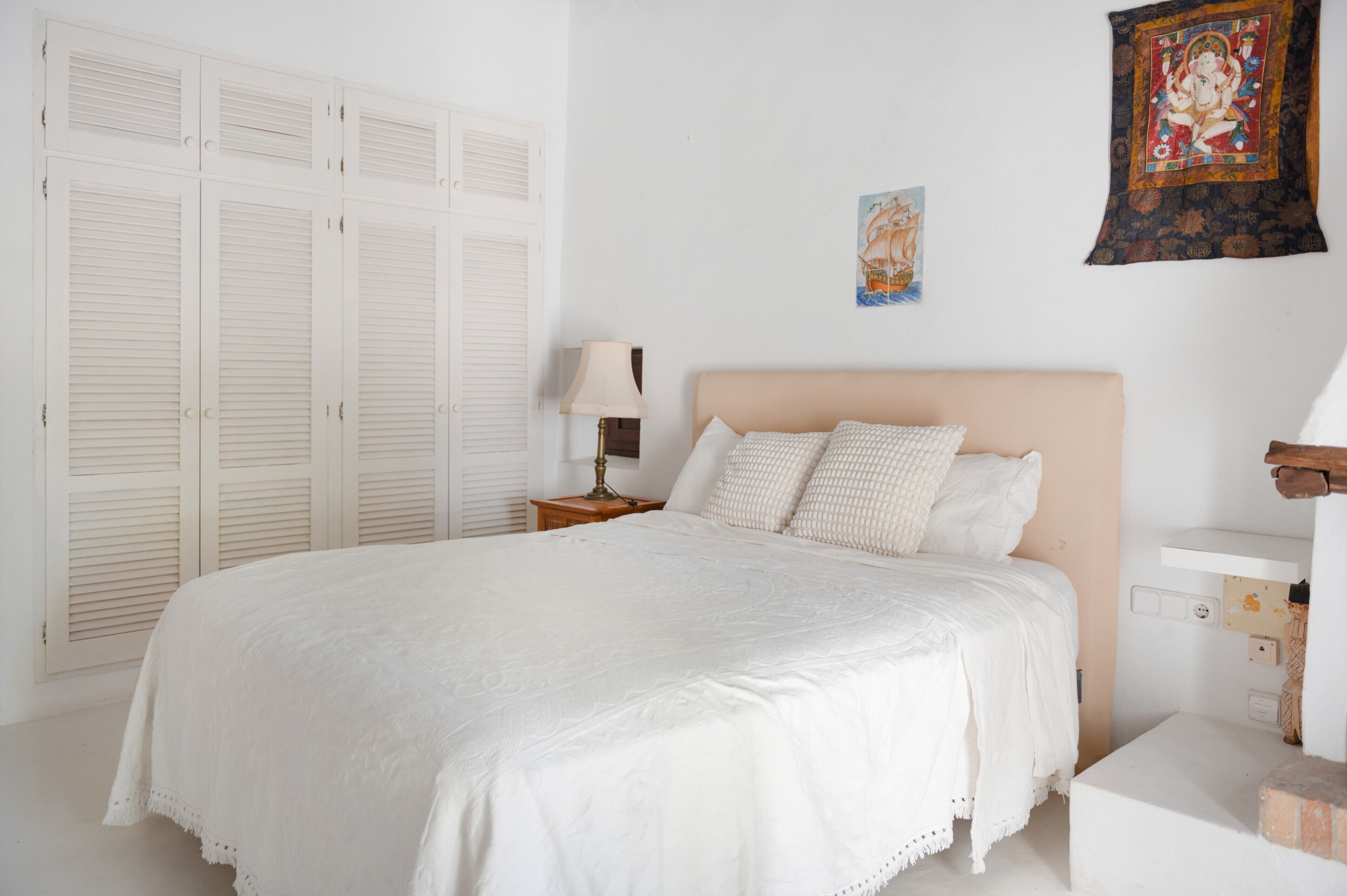 6 Schlafzimmer, Bügeleisen/Bügelbrett, kostenloses WLAN, Bettwäsche