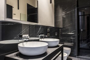 ヘアドライヤー