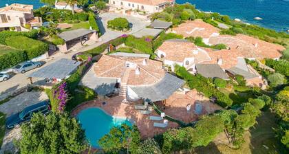 Alleinstehendes Ferienhaus mit privatem Pool, Klimaanlage, TV, Terrasse, Haustiere erlaubt