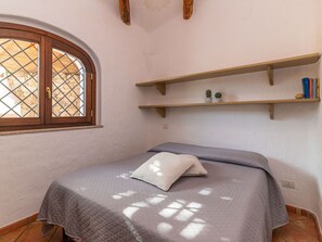 3 chambres, lit parapluie