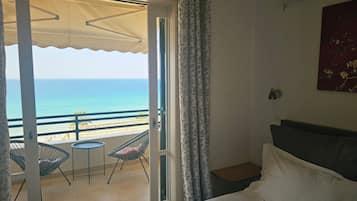 Apartment, 2 Bedrooms, Balcony, Mountain View | Balcony