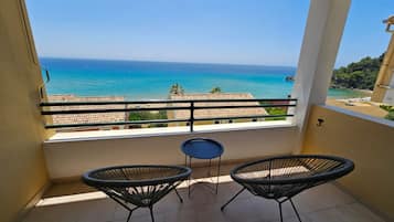 Appartamento, 2 camere da letto, balcone, vista montagna | Parco della struttura