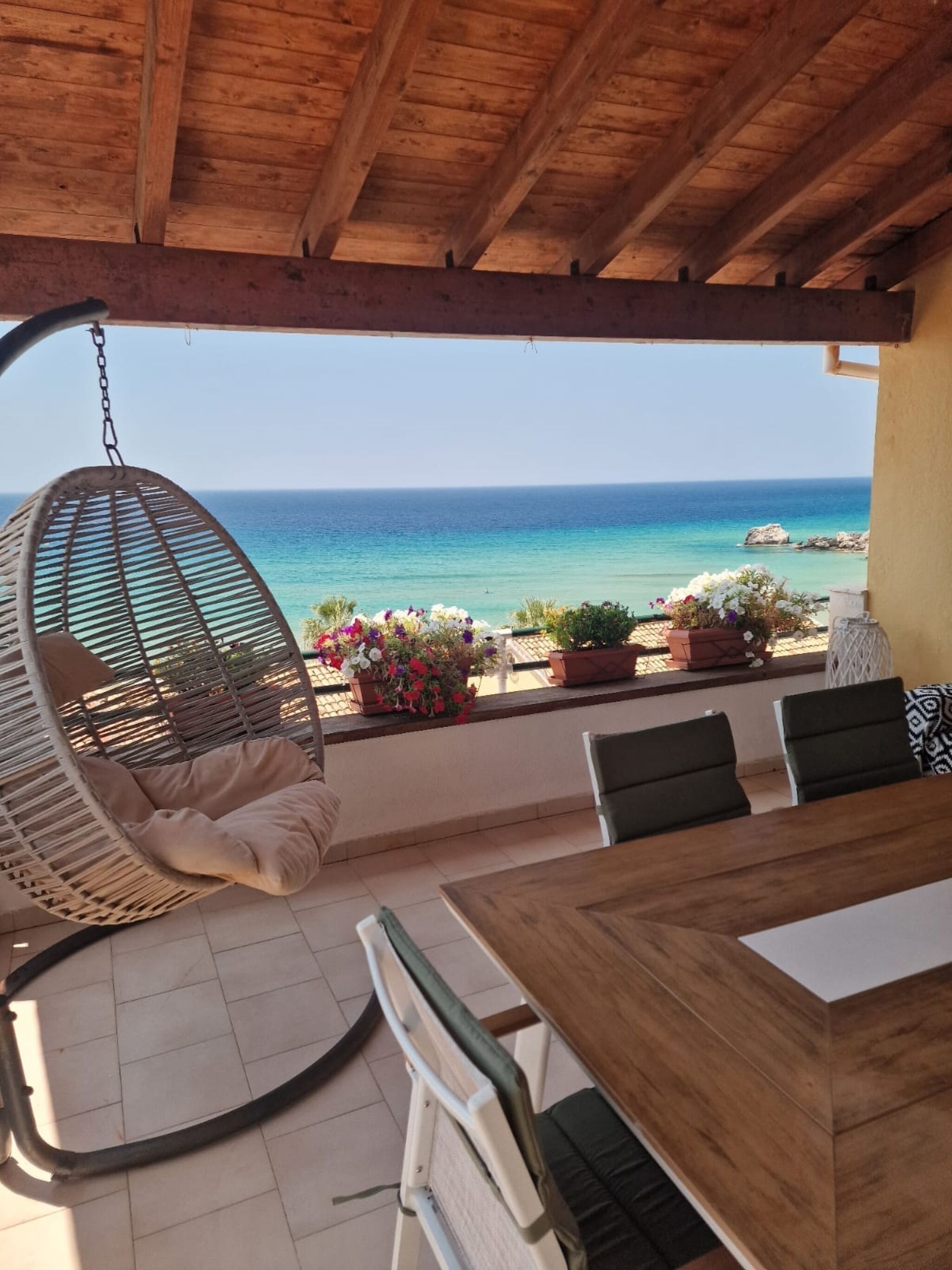 Apartment, 2 Bedrooms, Balcony, Mountain View | Balcony